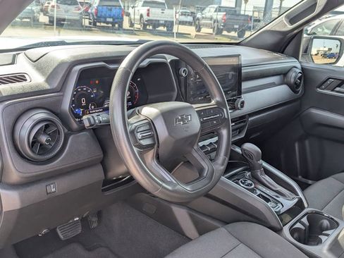 Used 2024 Chevrolet Colorado Trail Boss w/ Technology Package AWD/4WD image 11