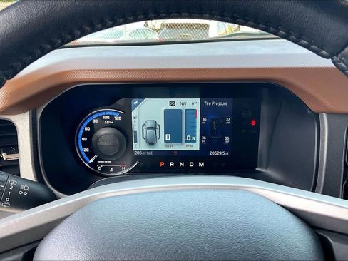 Used 2024 Ford Bronco Outer Banks AWD/4WD image 19
