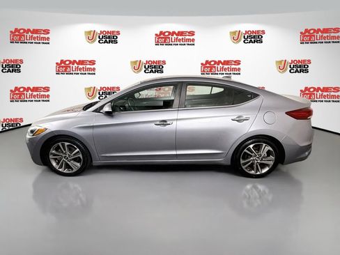 Used 2017 Hyundai Elantra Limited FWD image 12