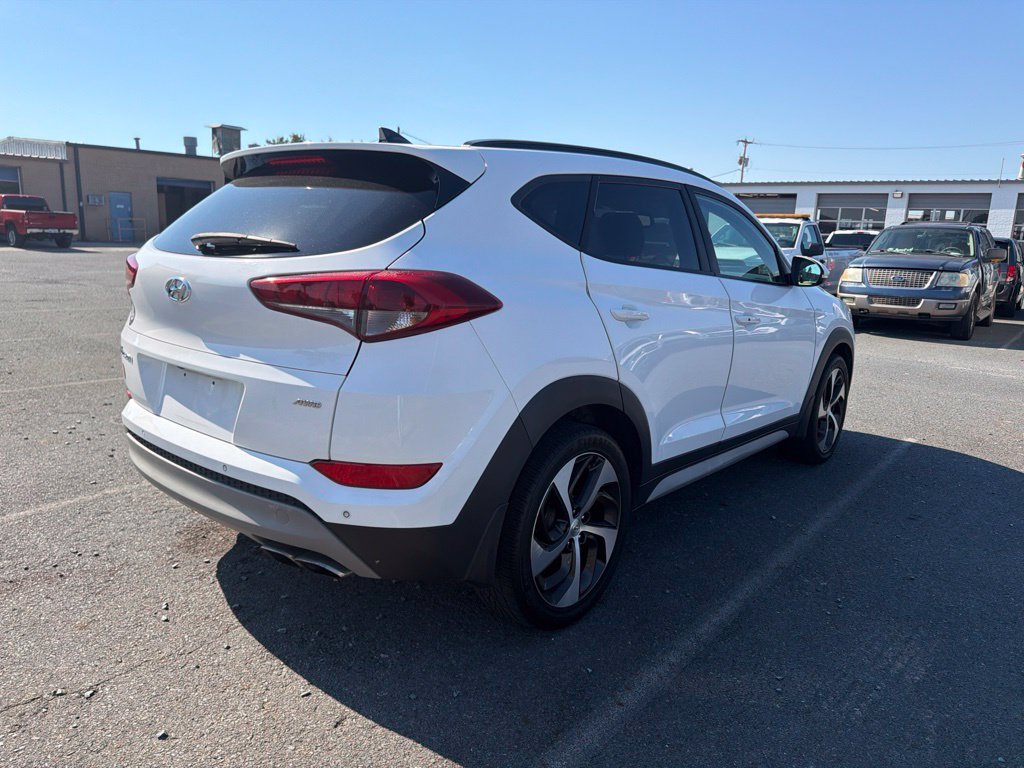 Used 2018 Hyundai Tucson Value AWD/4WD image 4
