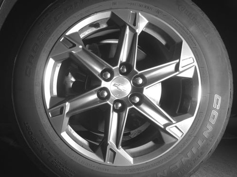 Used 2025 Chevrolet Blazer LT image 11