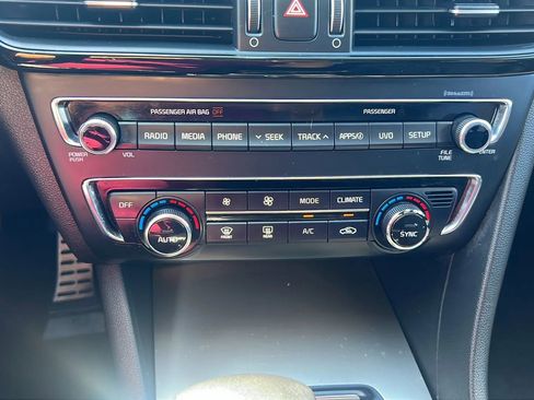 Used 2017 Kia Optima SX image 18