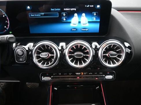 Used 2023 Mercedes-Benz GLA 250 image 6