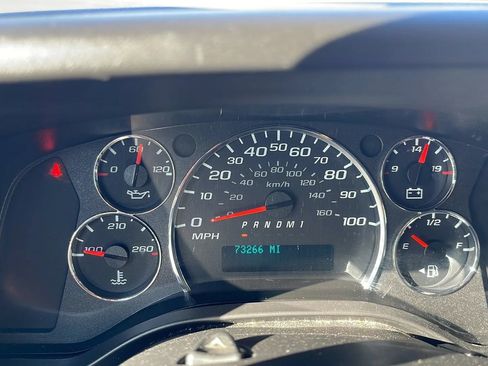 Used 2021 Chevrolet Express 2500 w/ Driver Convenience Package RWD image 12