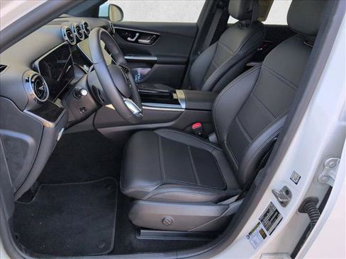 Certified 2025 Mercedes-Benz GLC 300 image 17
