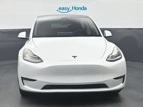 Used 2022 Tesla Model Y Long Range AWD/4WD image 2