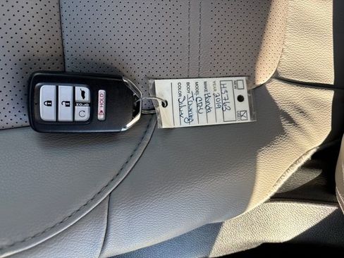 Certified 2019 Honda CR-V Touring image 30