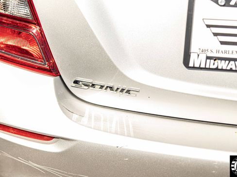 Used 2017 Chevrolet Sonic LS image 15