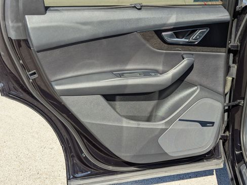 Used 2017 Audi Q7 3.0T Prestige w/ Prestige Package image 20