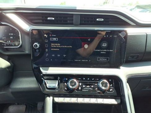 Used 2023 GMC Sierra 1500 Denali AWD/4WD image 10