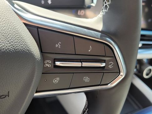 New 2025 Chevrolet Equinox EV LT image 22