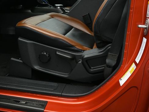 Used 2022 Ford Bronco Outer Banks image 9