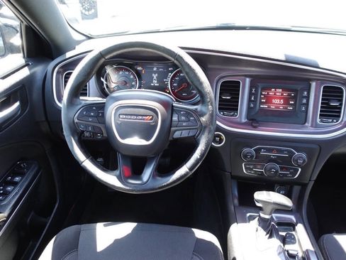 Used 2015 Dodge Charger SE w/ Power Sunroof Group AWD/4WD image 38