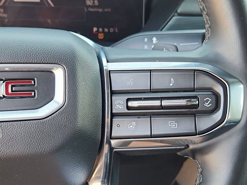 Used 2024 GMC Acadia Elevation AWD/4WD image 20