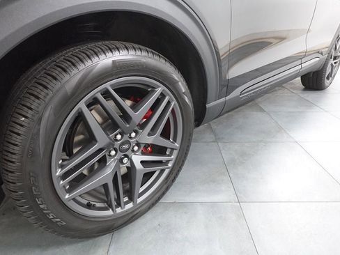 Used 2026 Ford Explorer ST-Line w/ ST-Line Street Pack image 31