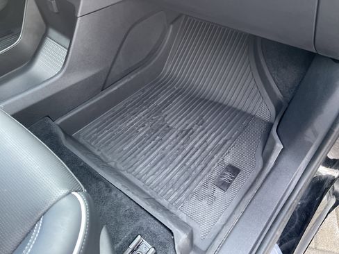 Used 2025 Buick Enclave Avenir image 43