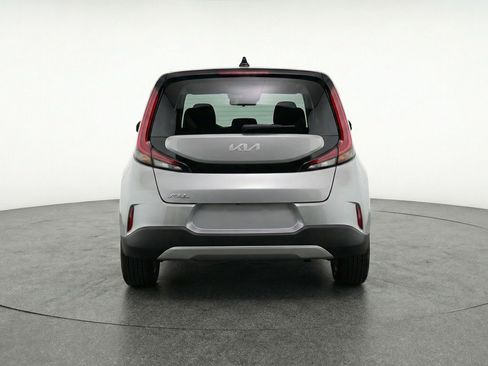 Used 2025 Kia Soul LX w/ LX Technology Package image 6