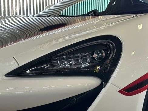 Used 2016 McLaren 570S Coupe RWD image 25
