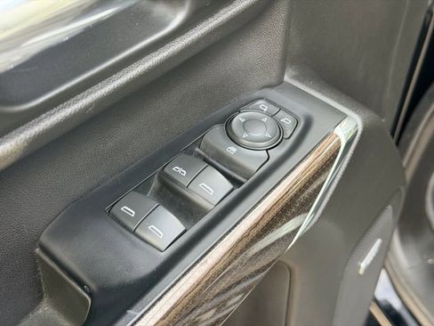 Used 2019 Chevrolet Silverado 1500 RST image 20