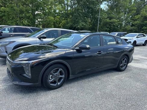Used 2025 Kia K4 FWD image 5