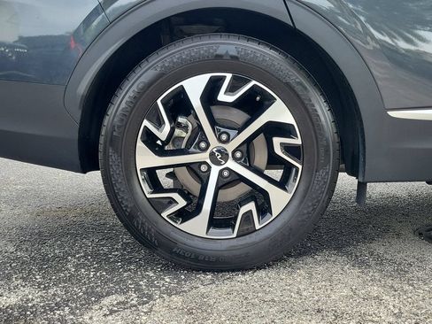 Certified 2024 Kia Sportage EX FWD image 8