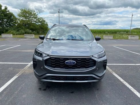 Used 2023 Ford Escape ST-Line FWD image 2