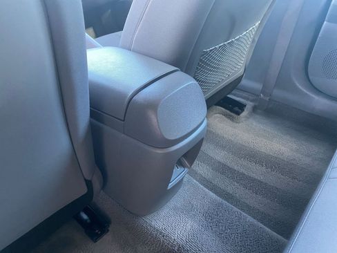 Used 2025 Hyundai Elantra SEL image 24