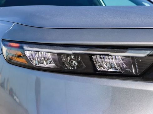 Used 2025 Honda Accord Sport image 12