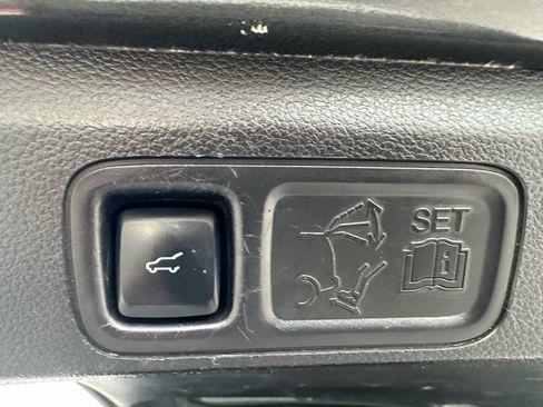 Used 2018 Ford Expedition Max Limited image 33