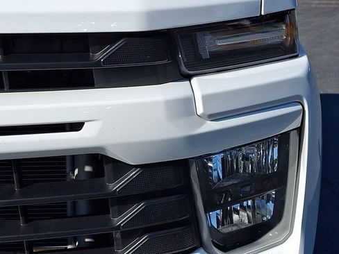 Used 2024 Chevrolet Silverado 2500 Custom w/ Custom Convenience Package AWD/4WD image 12