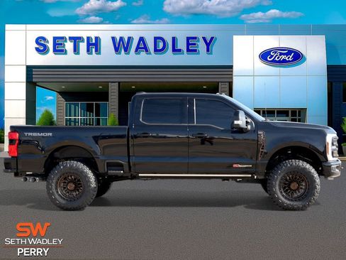 New 2025 Ford F250 Lariat w/ Lariat Ultimate Package image 2