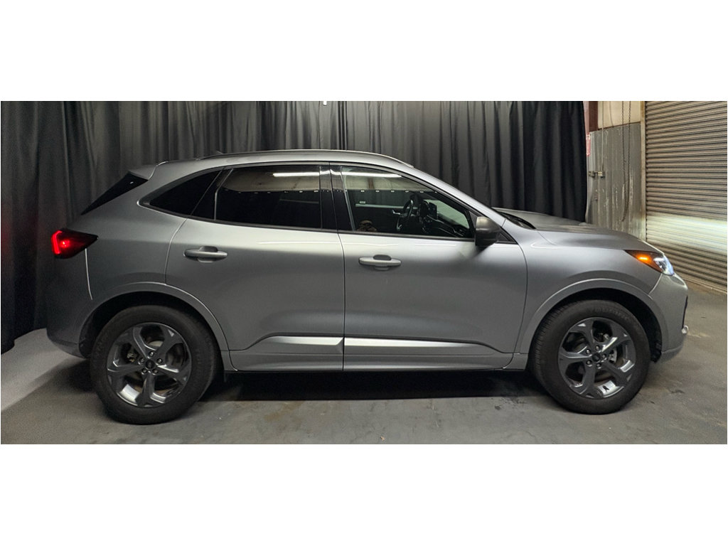 Used 2024 Ford Escape ST-Line AWD/4WD image 4