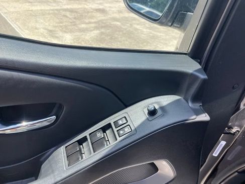 Used 2022 Nissan Frontier SV AWD/4WD image 13