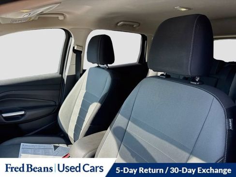 Used 2016 Ford Escape SE w/ SE Cold Weather Package AWD/4WD image 28