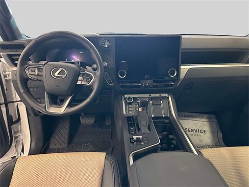 Certified 2025 Lexus GX 550 image 25