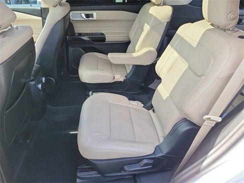 Certified 2020 Ford Explorer Limited w/ Class III Trailer Tow Package image 22