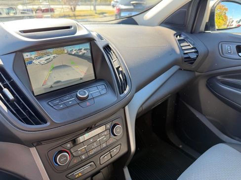 Used 2018 Ford Escape SE w/ Ford Safe & Smart Package image 20