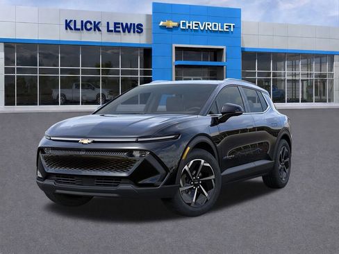 New 2026 Chevrolet Equinox EV LT image 6