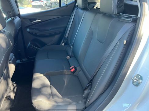 Used 2025 Buick Encore GX Preferred image 32