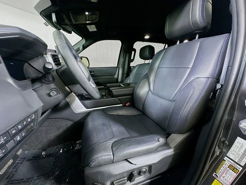 Used 2023 Toyota Sequoia Platinum AWD/4WD image 16