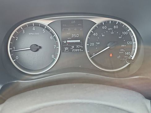 Used 2024 Nissan Kicks S FWD image 12