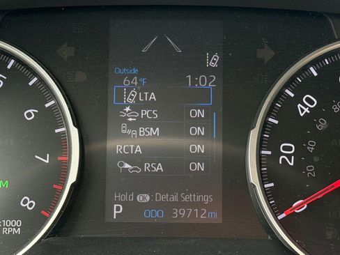Used 2020 Toyota RAV4 XLE Premium AWD/4WD image 19