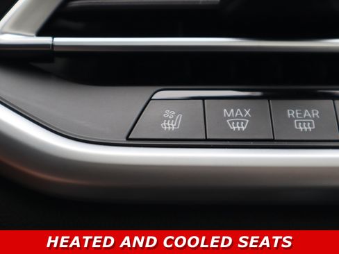 Used 2022 BMW X5 M50i AWD/4WD image 24