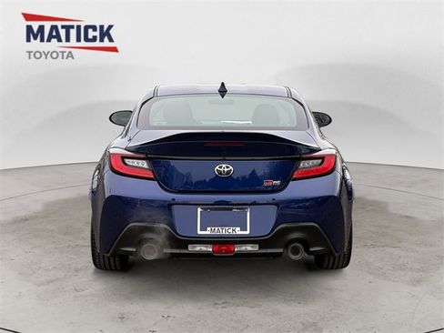 New 2025 Toyota GR86 Premium image 6