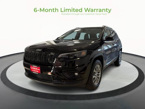 Used 2019 Jeep Cherokee Latitude Plus w/ Cold Weather Group AWD/4WD image 3