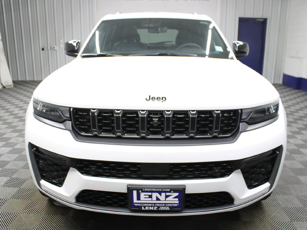 Used 2026 Jeep Grand Cherokee Limited AWD/4WD image 53