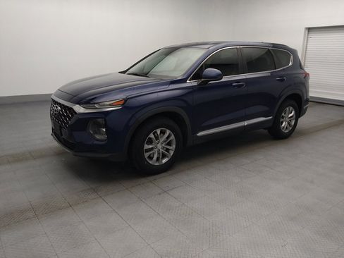 Used 2019 Hyundai Santa Fe SE FWD image 2