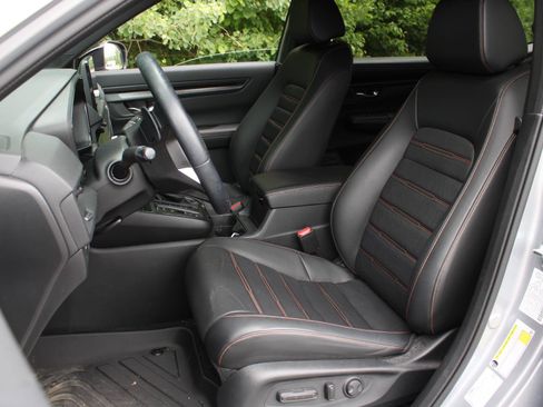 Used 2025 Honda CR-V Sport-L image 17