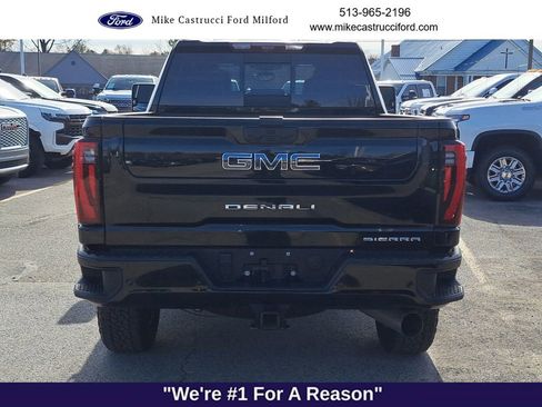 Used 2024 GMC Sierra 2500 Denali Ultimate w/ Max Trailering Package image 4