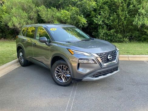Used 2023 Nissan Rogue S FWD image 1